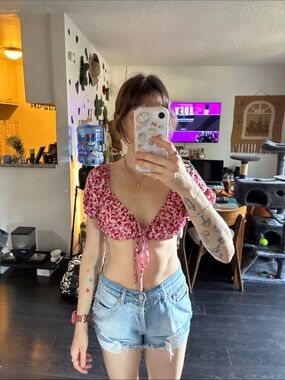 Motel Pink Red Floral Tie-Front Crop Top